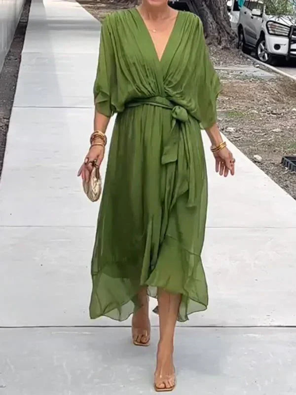 Renata™ Vestido de Gasa Escote V