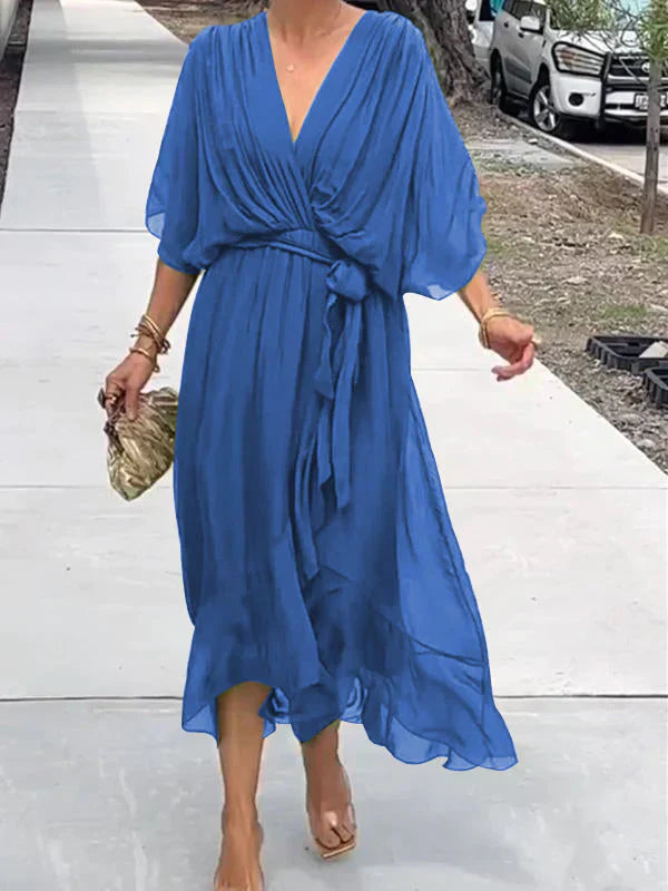 Renata™ Vestido de Gasa Escote V
