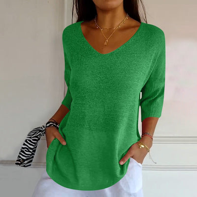 Isidora™ Top Elegante con Cuello en V y Mangas 3/4