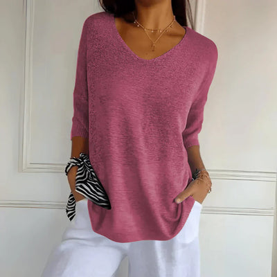 Isidora™ Top Elegante con Cuello en V y Mangas 3/4