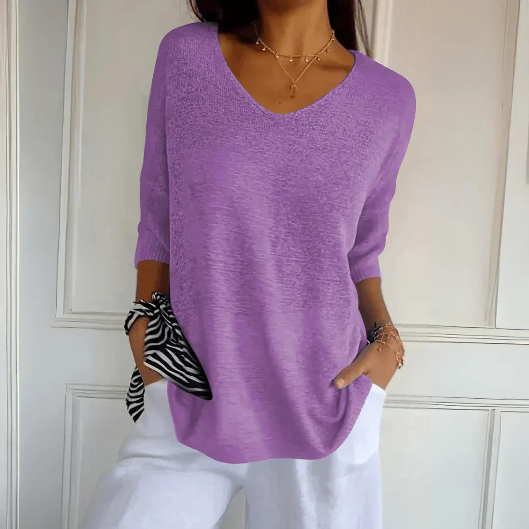 Isidora™ Top Elegante con Cuello en V y Mangas 3/4