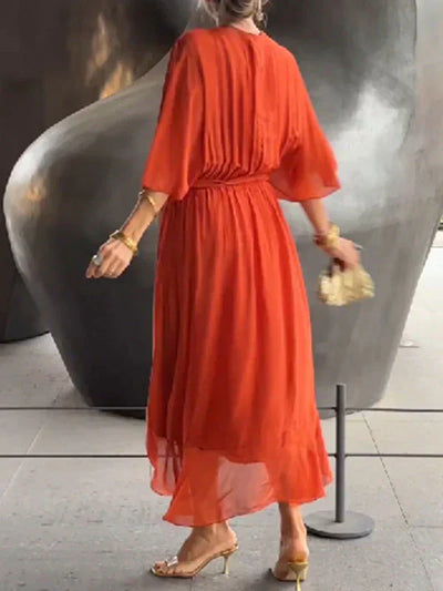 Renata™ Vestido de Gasa Escote V