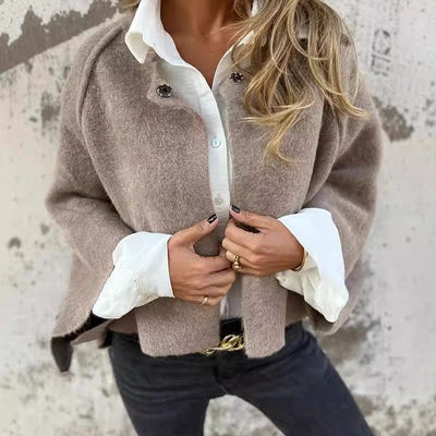 Rayén™ Chaqueta Corta con Mangas